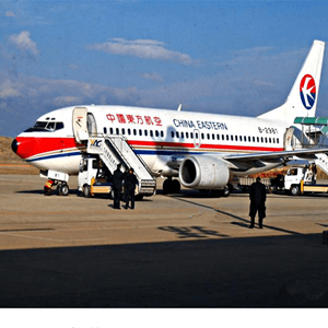 丽江航空货运航空快运业稳步发展的原因是什么？
